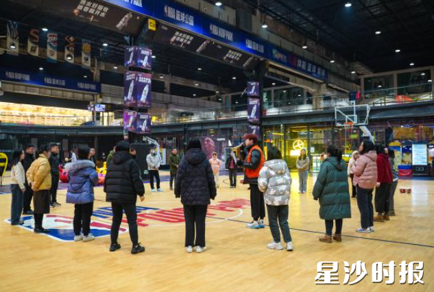 长沙县工会举办社会工作专业人才趣味运动会。 长沙县工会举办社会工作专业人才趣味运动会。
