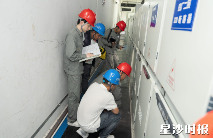供电公司电雷锋在走访企业排查用电难题。国网长沙县供电公司供图