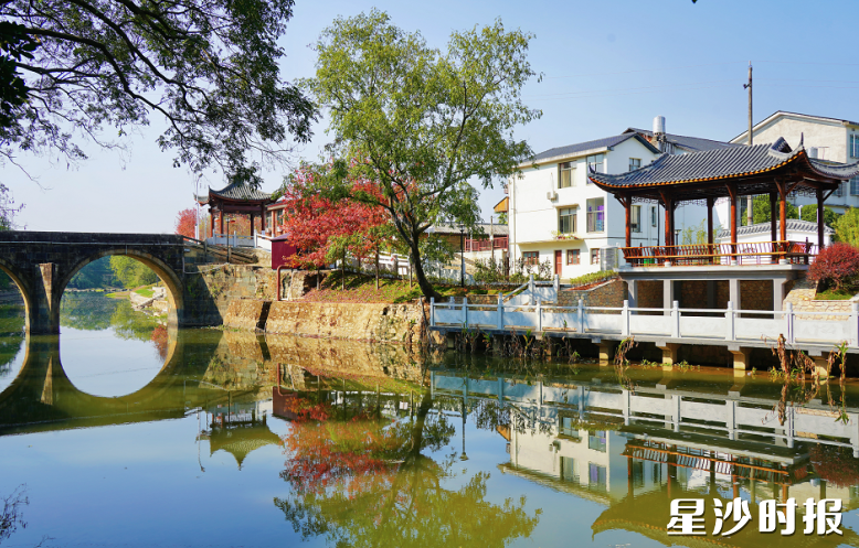 经过修复后的金井河。县水利局供图