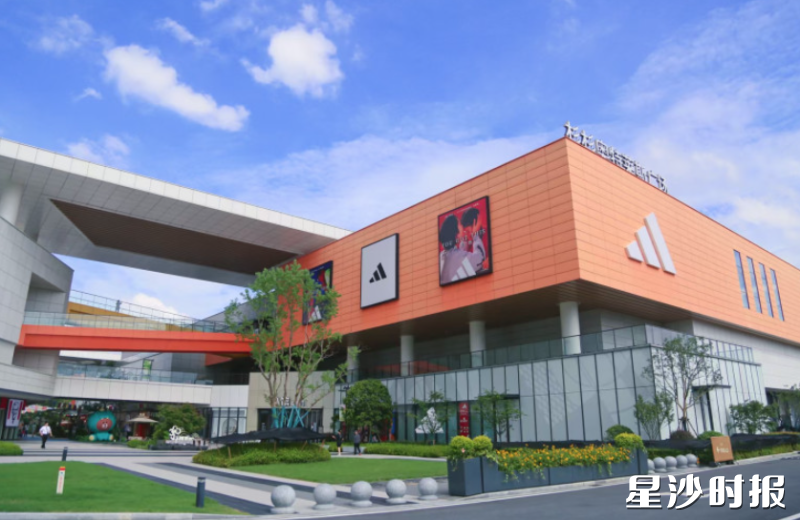 黄兴镇拟打造一条串联会展中心、演艺中心、奥莱与黄兴故居的慢行系统,将文化、商业与历史资源编织成完整的文旅动线。李杰 摄
