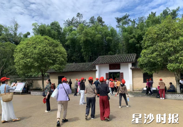 杨开慧故居游人如织。开慧镇供图