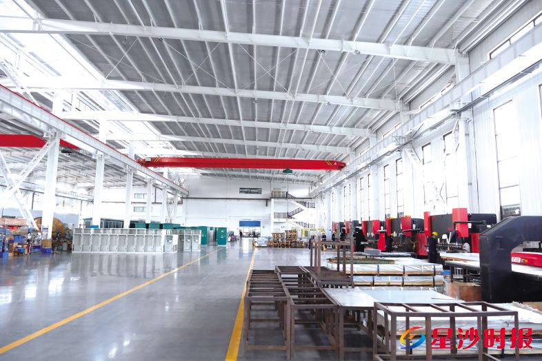 　　丰源业翔扩建年产100万套高性能摩托车用锂离子动力电池项目。 企业供图