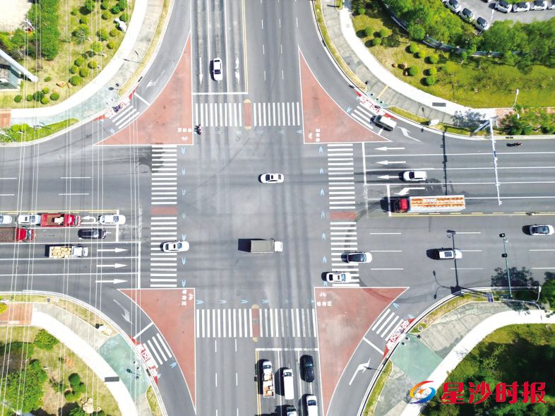 　　漓湘路与东十一路路口设置效果图。杨源 摄