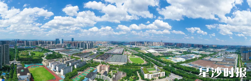 长沙经开区营商环境便利度连续7年进入全国十强。舒展 摄