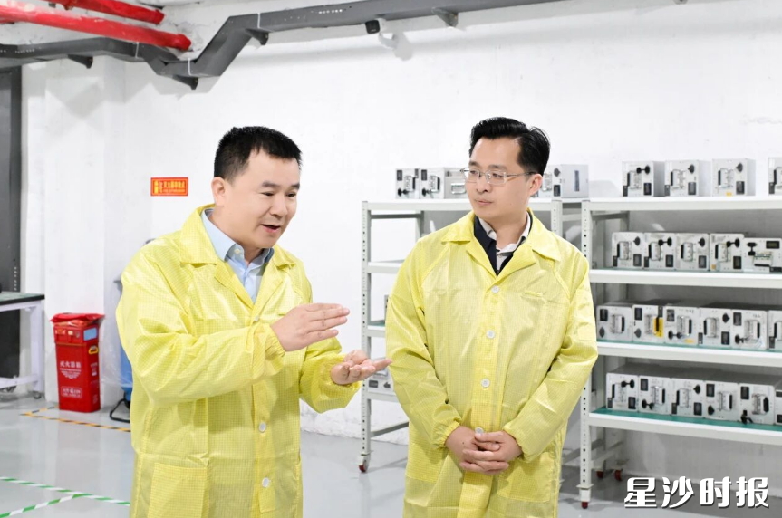 蒋红波在湖南银杏电池智能管理技术有限公司开展安全生产检查并调研。
