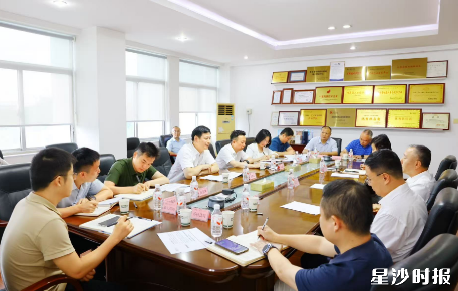 王雄文在湖南耐普泵业股份有限公司调研。