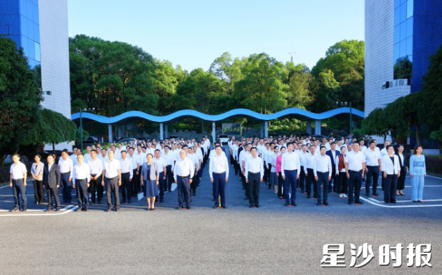 升国旗仪式现场。 升国旗仪式现场。